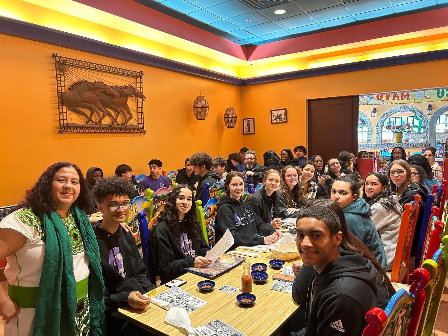 Our Spanish classes celebrated Cinco de Mayo at a local restaurant and had to order and converse in Spanish. Thank you Mrs. Vanegas for your work with our students. #serveloveachieve #sneceducation #snecyouth #sneconline #adventisteducation #cincodem
