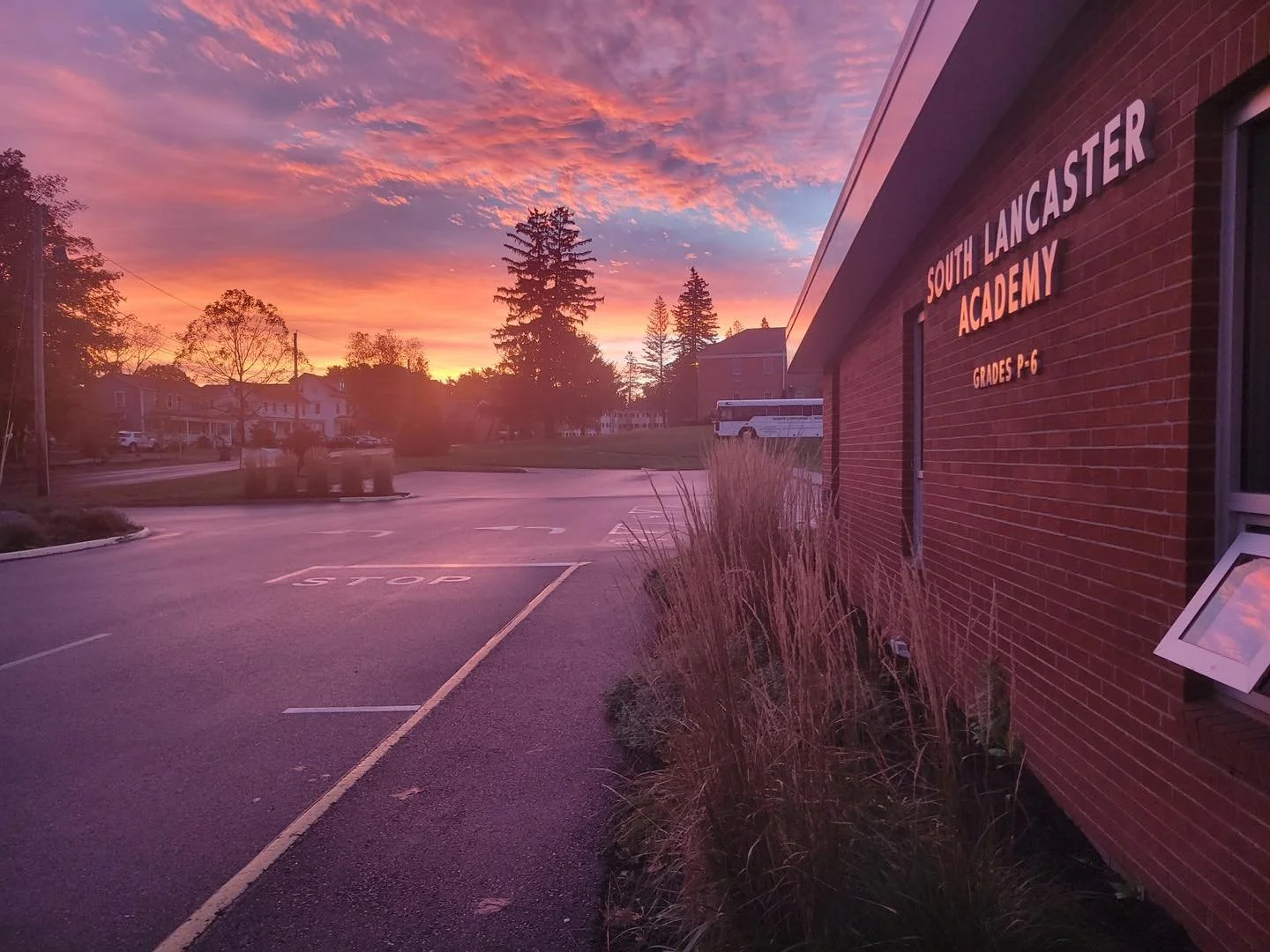 Happy Sabbath! May the Lord&rsquo;s beautiful creation fill your day with joy and happiness. 🌅

Photo credit: Heidi Larsen, 4th grade teacher  #HappySabbath #NewBeginnings #FaithAdventure #snec #snecyouth #SNEC