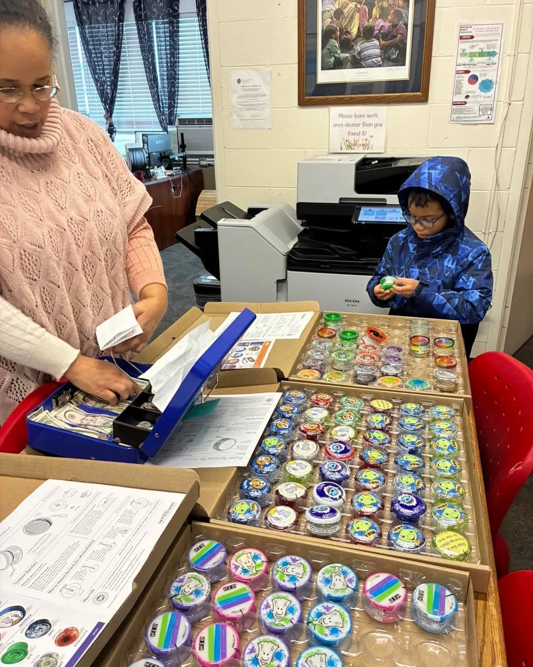 🪀🎉The elementary students are excited! It&rsquo;s the time of the year when Ned&rsquo;s yo yo&rsquo;s start showing up. Students are encouraged to &ldquo;Never Give Up! Encourage Others! Do Your Best!&rdquo; during the assembly. Check out their web