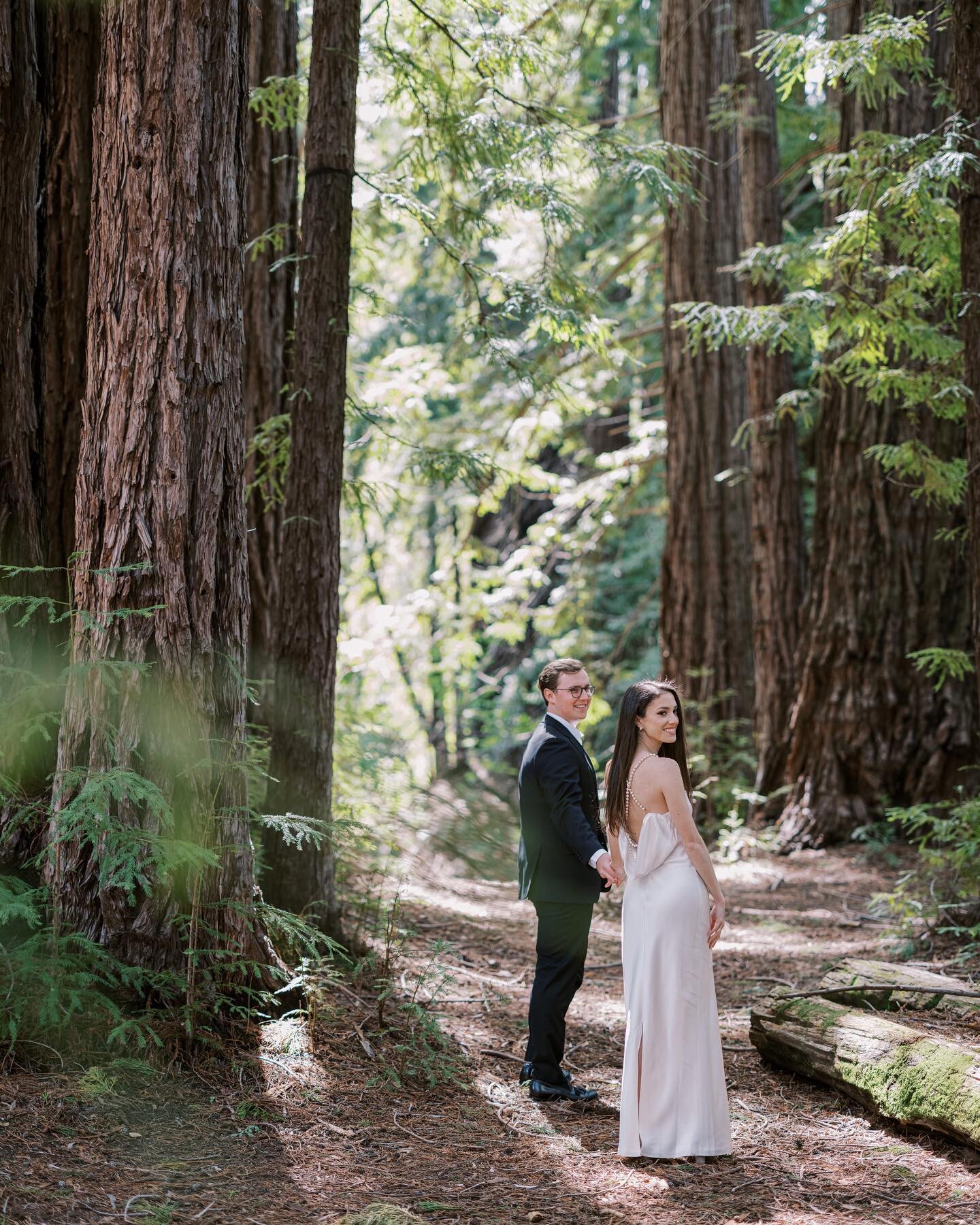 Back from the most incredible few days in Carmel Valley!! The weather forecasted for rain and clouds but we were blessed to have sun and the most lovely light the entire day! From the redwoods to the ocean&hellip; we had such a blast spending time wi