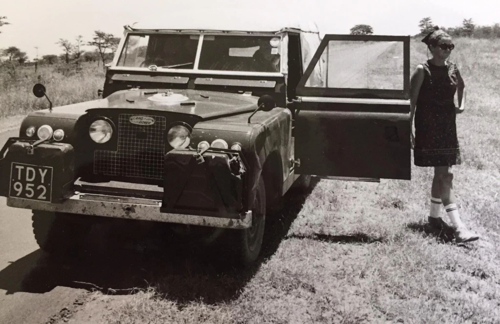 LR Series Historical Photo B&W TDY952 (4).JPG