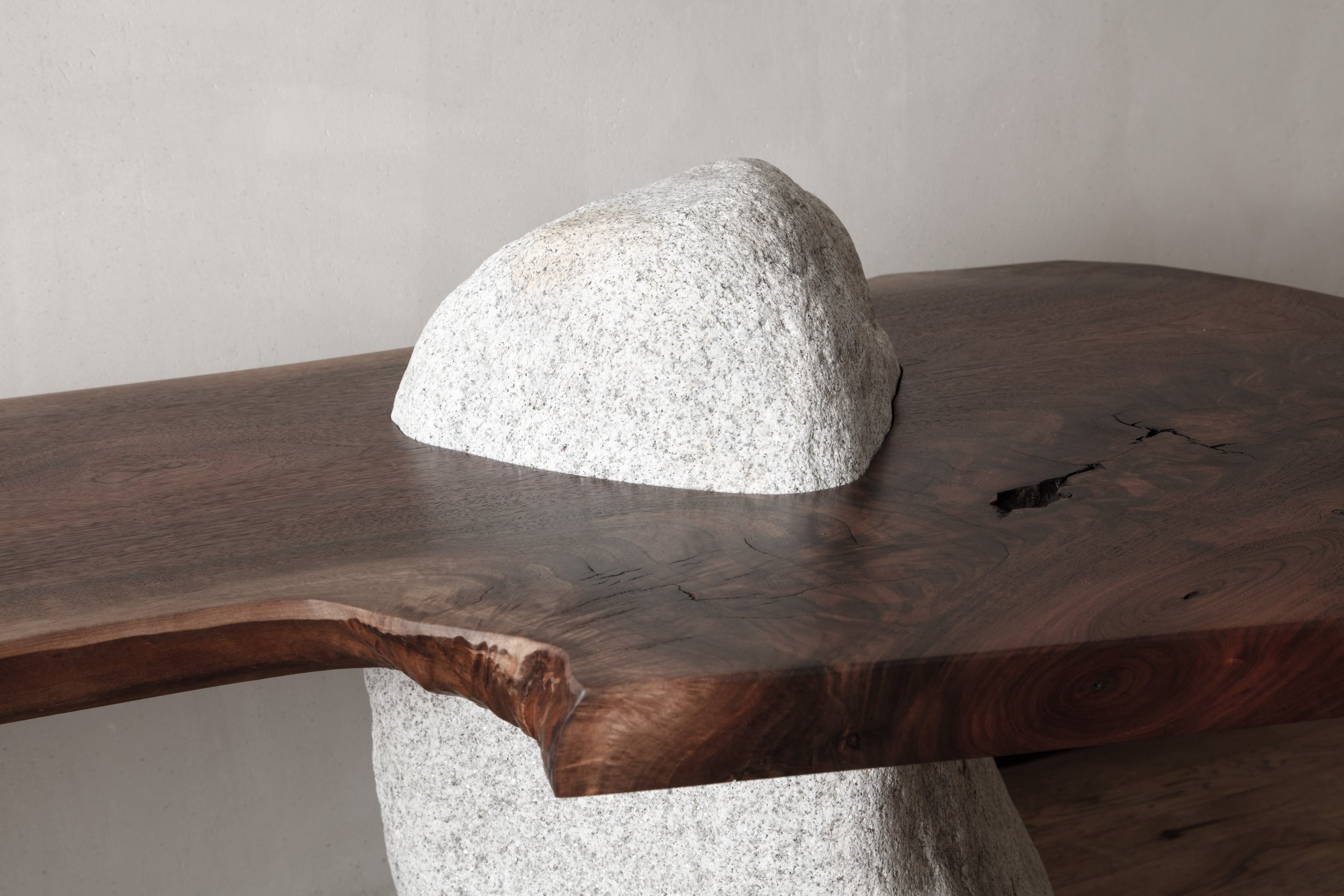 Ateliers_Courbet_Ethan_Stebbins_Wabi_Sabi_Bench_9.jpg