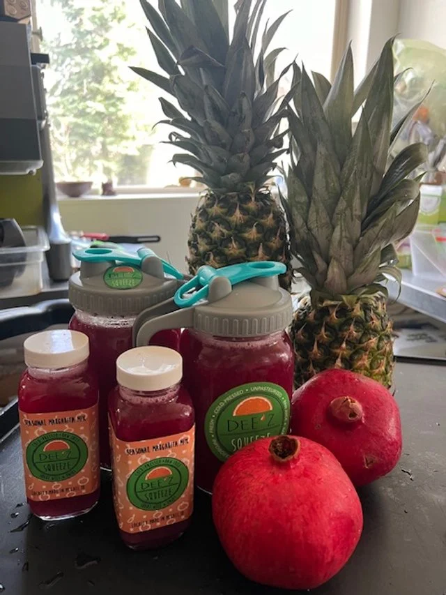 Pineapple  /  Pomegranate Juice