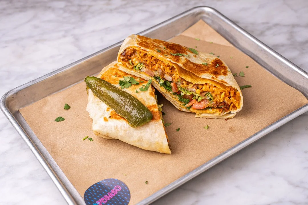 All your @tacopegaso faves&hellip; but vegan! 🌱🌮 Crunchwraps, tacos, cookies, corn ribs &mdash; @lesliedurso's plant-powered menu serves up all the flavor, none of the compromise.
