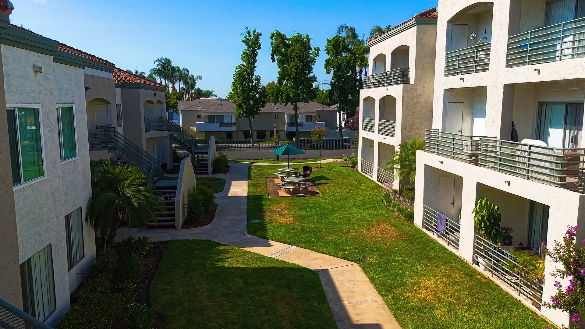 777 E 3rd St Pomona Low Res57.jpeg