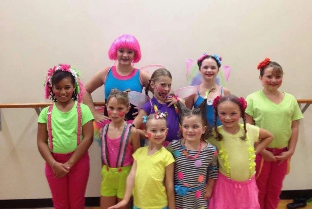 It&rsquo;s time for&hellip; Throwback Thursday! 🕰️

Look at the cute costumes we wore for the Colonial&rsquo;s production, the Wizard of Oz! Twelve years fly by!

 See any alumni you recognize?