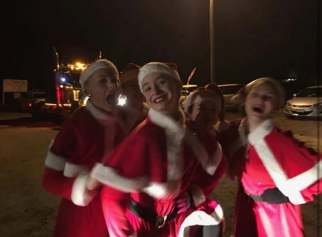 It&rsquo;s time for&hellip; Throwback Thursday! 🕰️

Here&rsquo;s a peek at another one of our past Christmas parades! 

Seems like the girls were having a lot of fun!