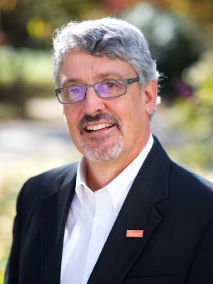 Portrait of Tim Kearney.