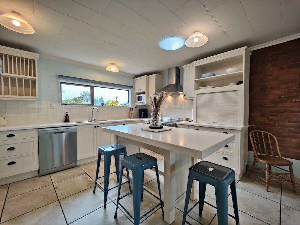 Mountain Views on Matai