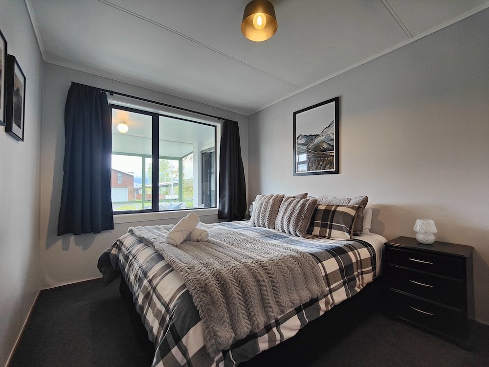Sunny Peaks Retreat