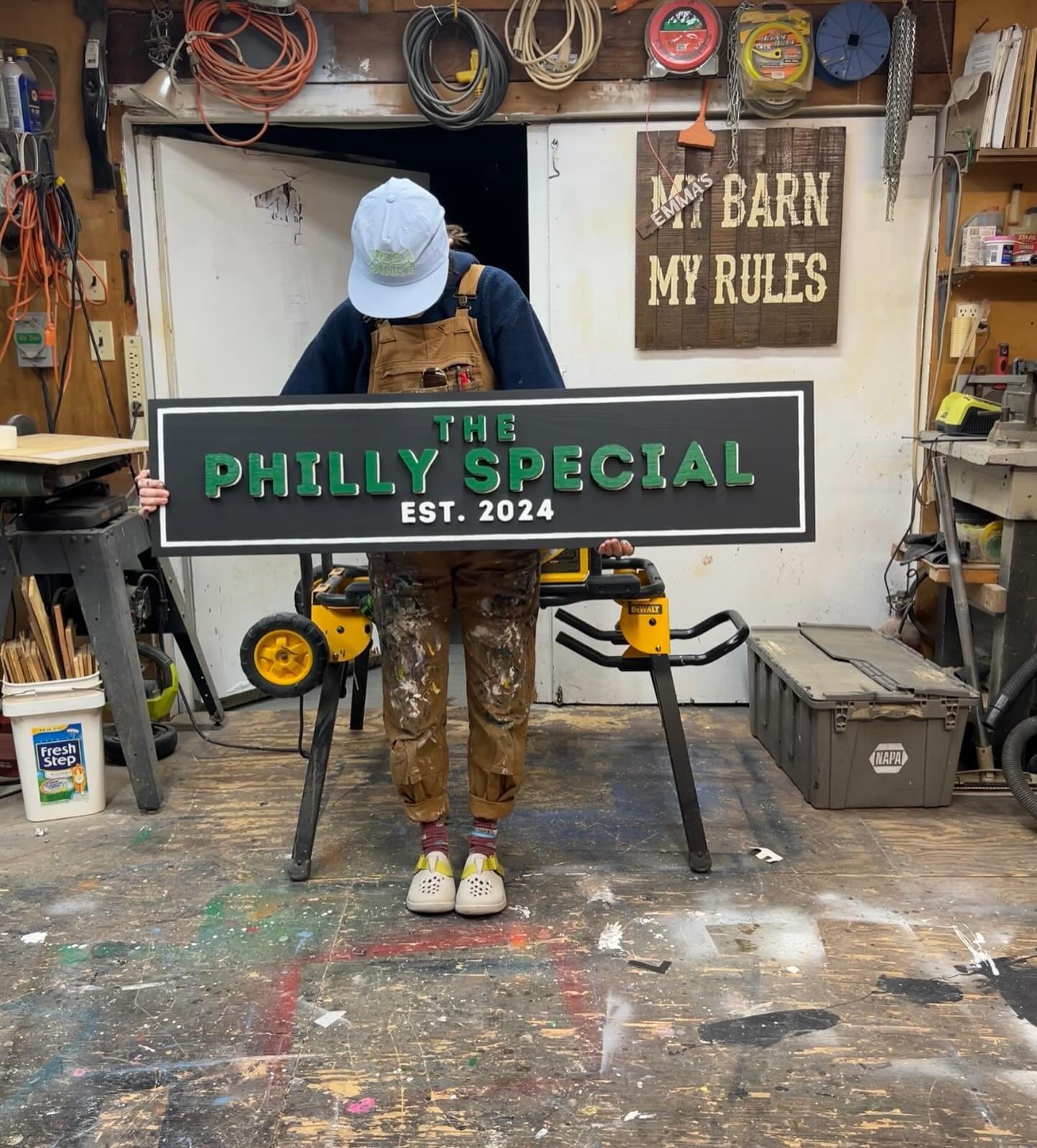 another @park_a_pub mobile pub which means another sign!
cheers to The Philly Special &amp; the whole park a pub crew for just absolutely killin it!
So grateful to be a wee part of all the cool things they cook up.

it&rsquo;s a requirement to have T