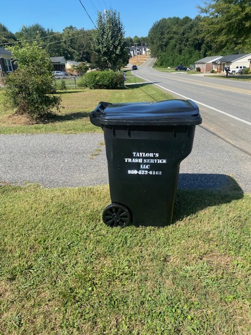 96 Gallon Trash Bin