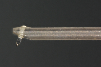 High-end optical phono cartridge with super duralumin body