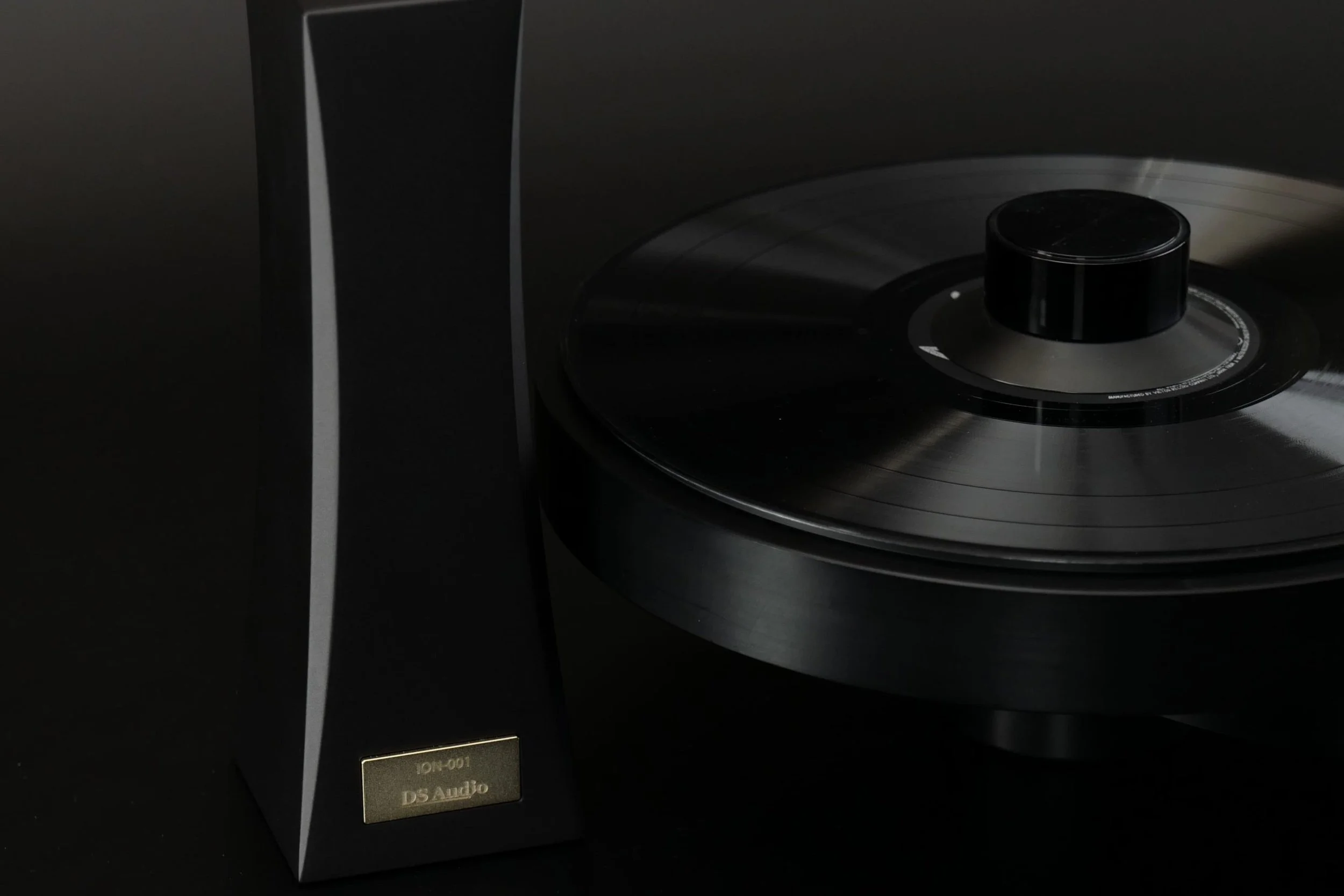DS Audio ION-001 Vinyl Ionizer