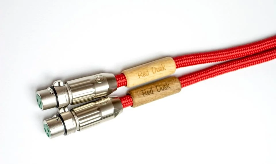 High-end XLR audio cable Gekko Red Dusk audiophile cable