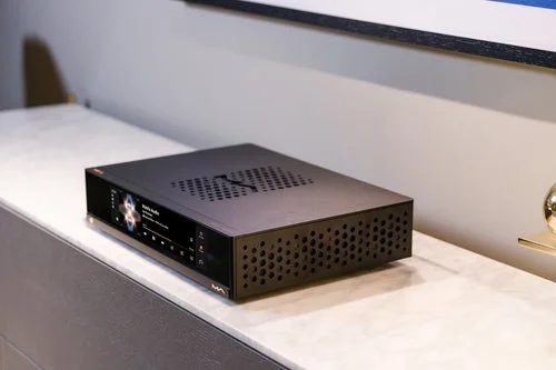 Matrix Audio MD-1P integrated amplifier music streamer front view