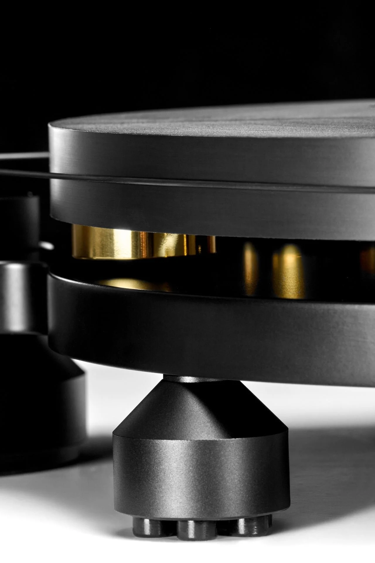 Michell Revolv vinyl deck with factory-installed T8 tonearm