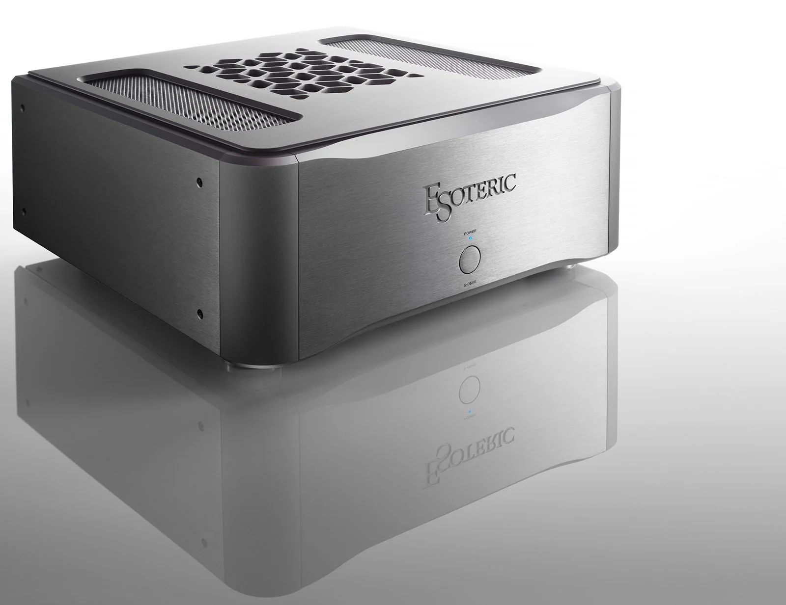 Esoteric S-05XE Class A stereo power amplifier