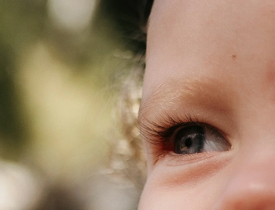 Details ✨ 

Their long lashes, tiny curls, wrist rolls and the bond between siblings. My job is to capture the moment, but deliver a feeling. 

Being a mum, I know so well how our memories fail us and forget these details so easily. Ol used to have c