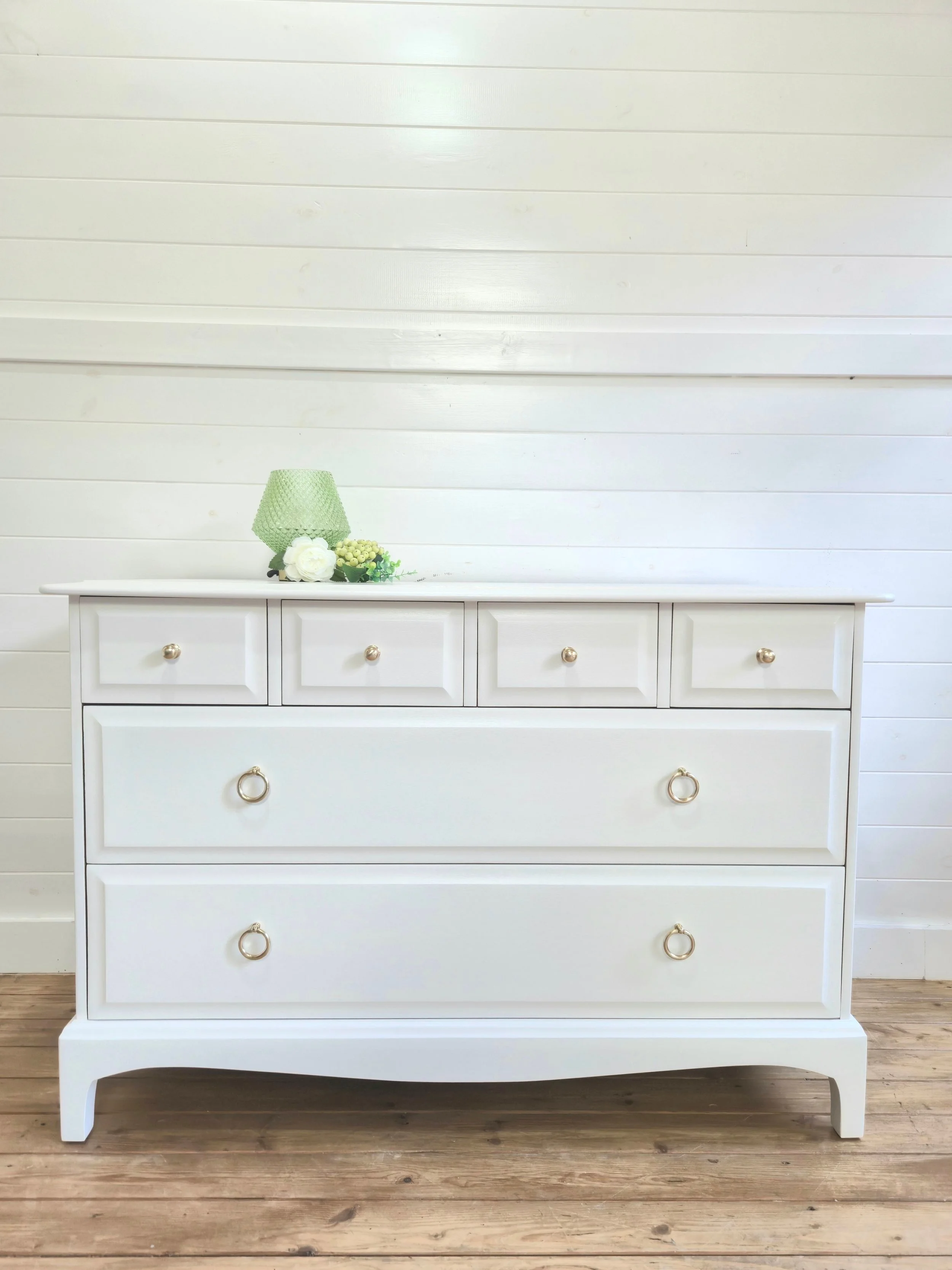 Stag Minstrel 4/2 Chest of drawers