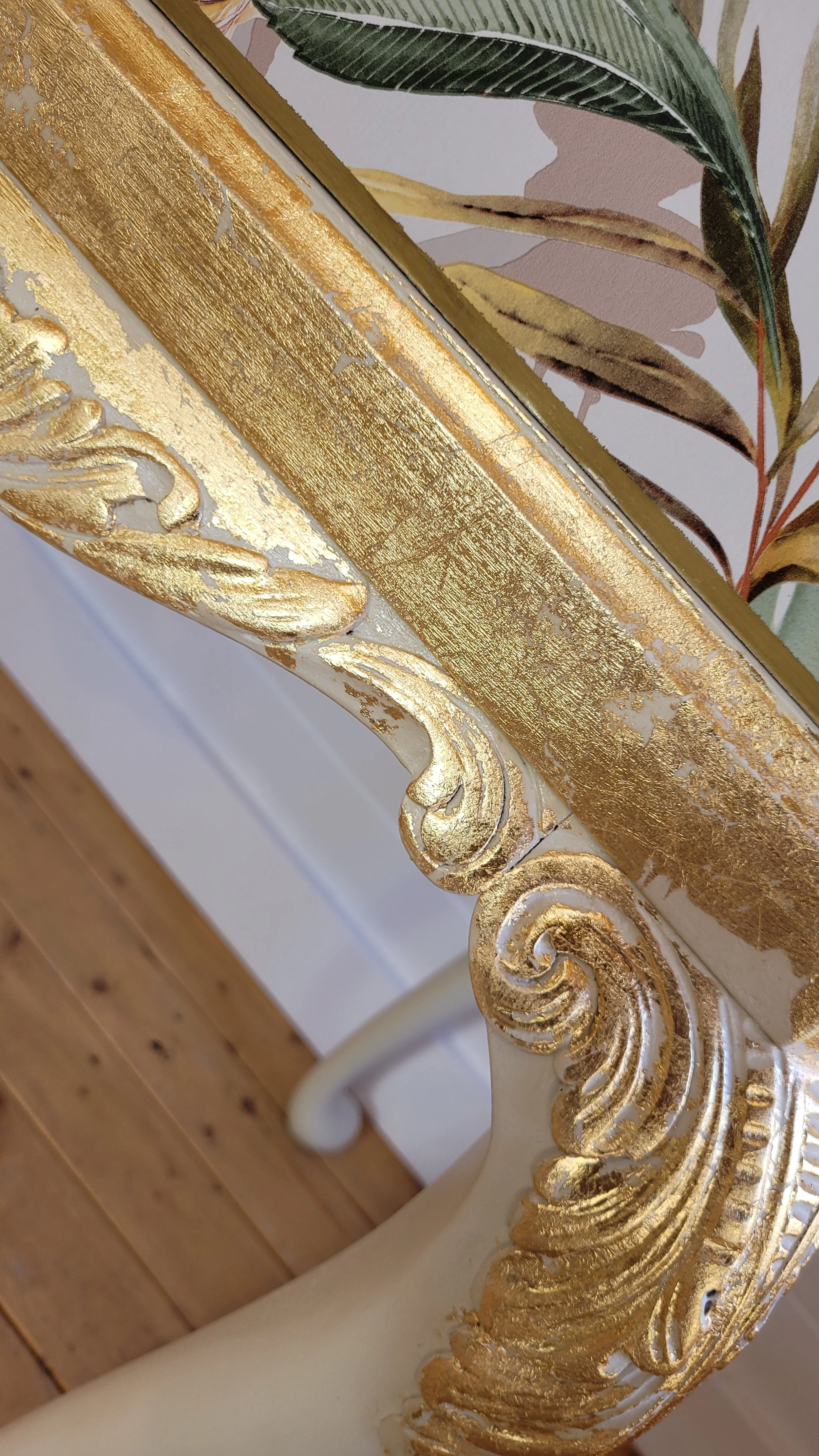 French Louis Style Vintage 1940's Cocktail / Drinks Cabinet on Queen Anne Cabriole legs 