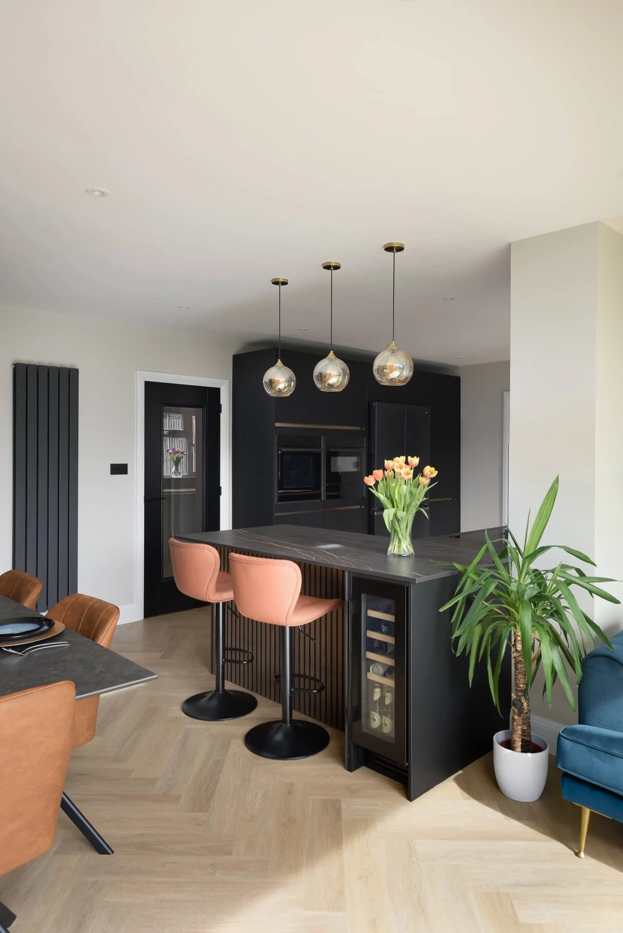 Black & Wood Modern Kitchen in Hazlemere 