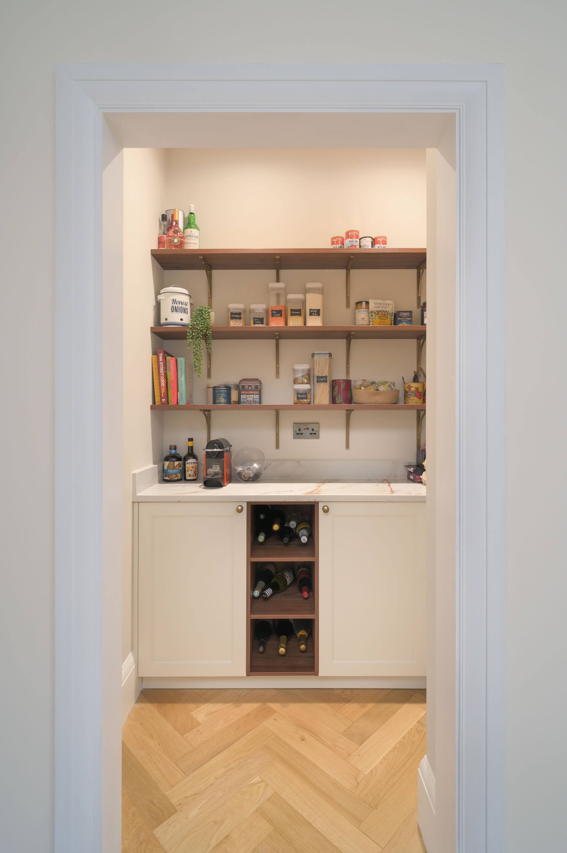 Ridgeway 12 Orchehill Ave 007_LR.jpg