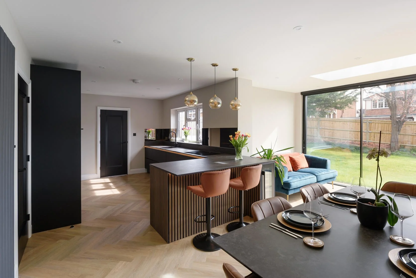 Black & Wood Modern Kitchen in Hazlemere 