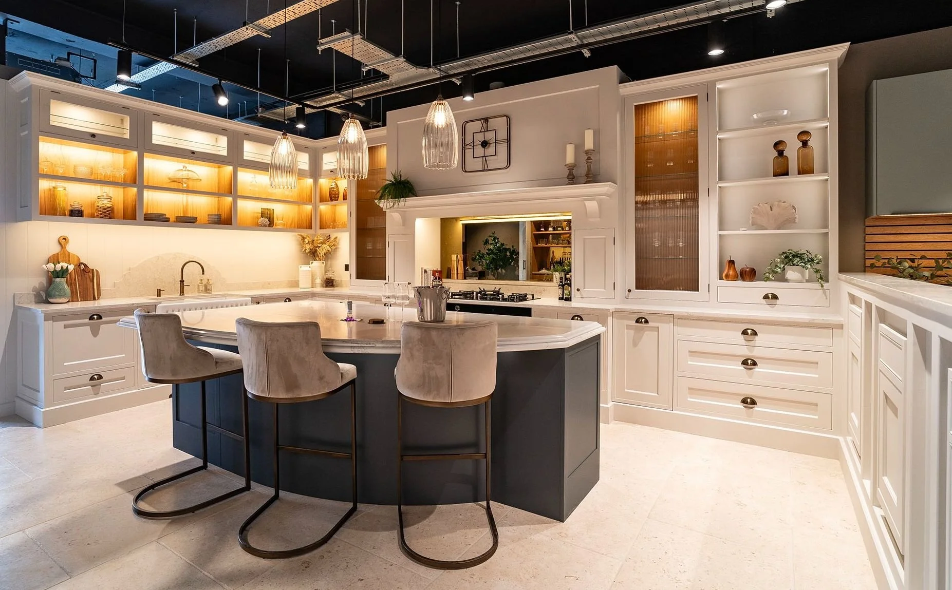 shaker kitchen display in Gerrards Cross kitchen showroom
