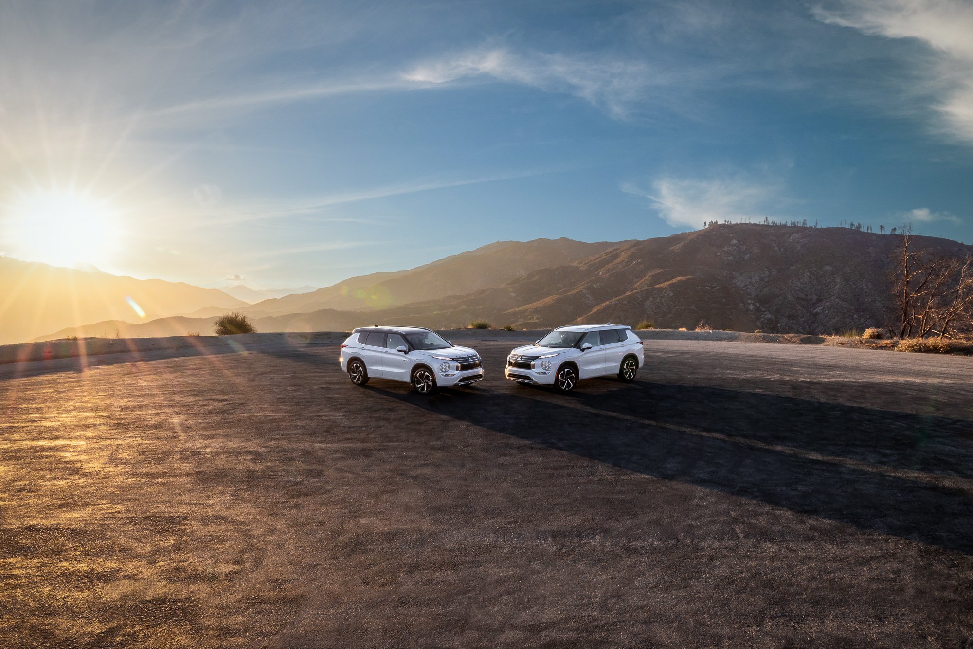MY23_Mitsubishi_Outlander PHEV_ICE_PackShot_Go All Out_8F9A9716.jpg