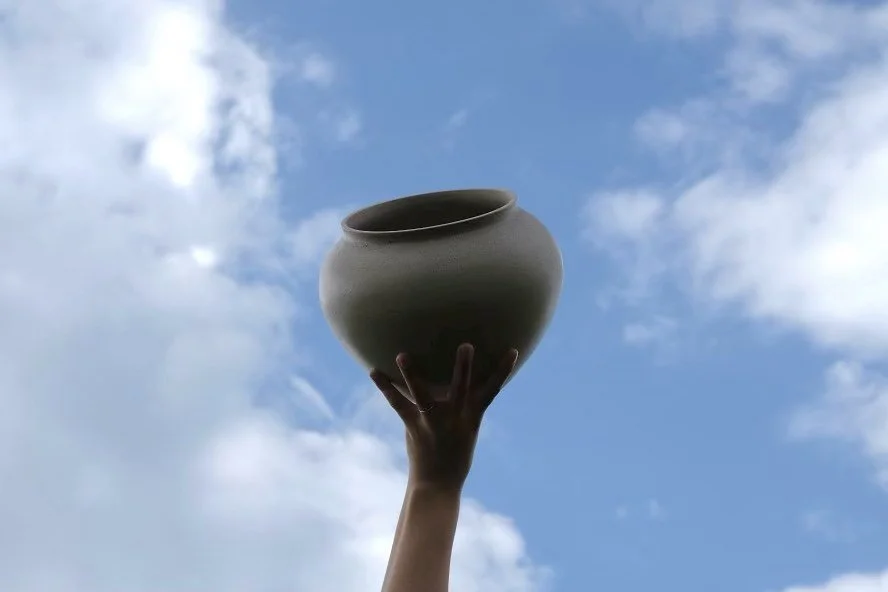 final pot for this series and a nice little quote - &ldquo;Why should our gazes only be sensitive to the spectacular efforts of some, and less concerned with the outline of a rock, or the shape-shifting of clouds?&rdquo; ☁️