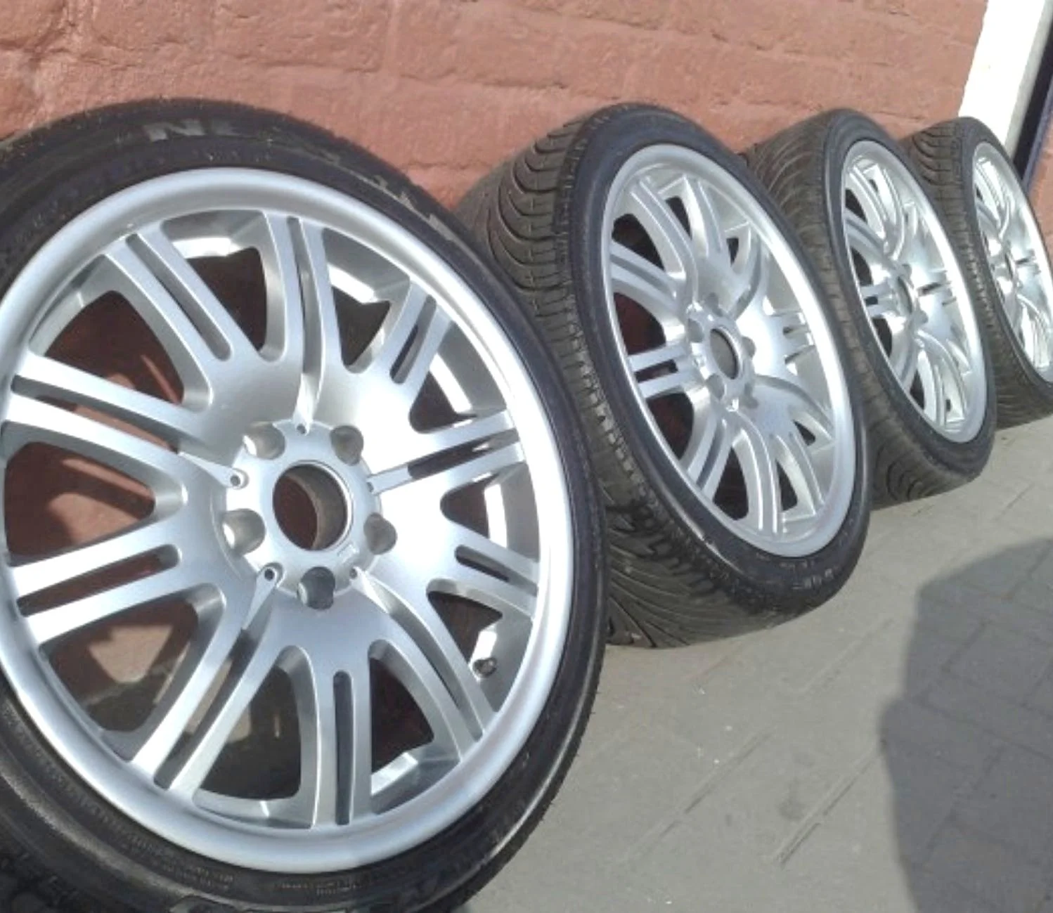 Alloy Wheel Refurbishment Essential Guide