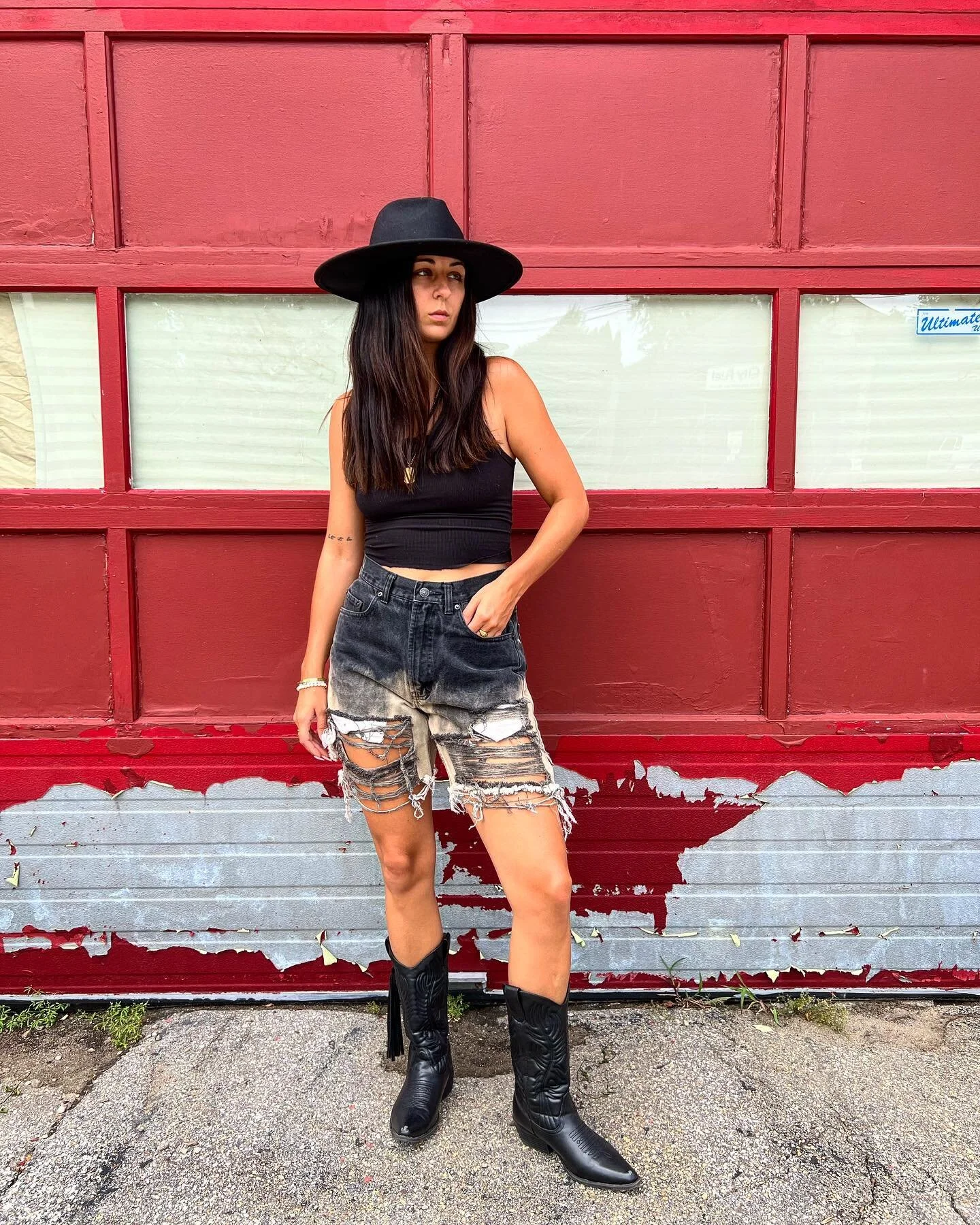 Acid Wash 🤝 Distressed Denim Shorts 
.
.
.
.
.
.
.
.
.
.
.
#shoplocalnhc#shoplocalma #distresseddenim #distressedjeans #denimaddicted #denimjacket #vintagedenim #reworkeddenim #reworkeddenim #reworkedjeans #levis #jeans #denim
#streetwearaddicted #s
