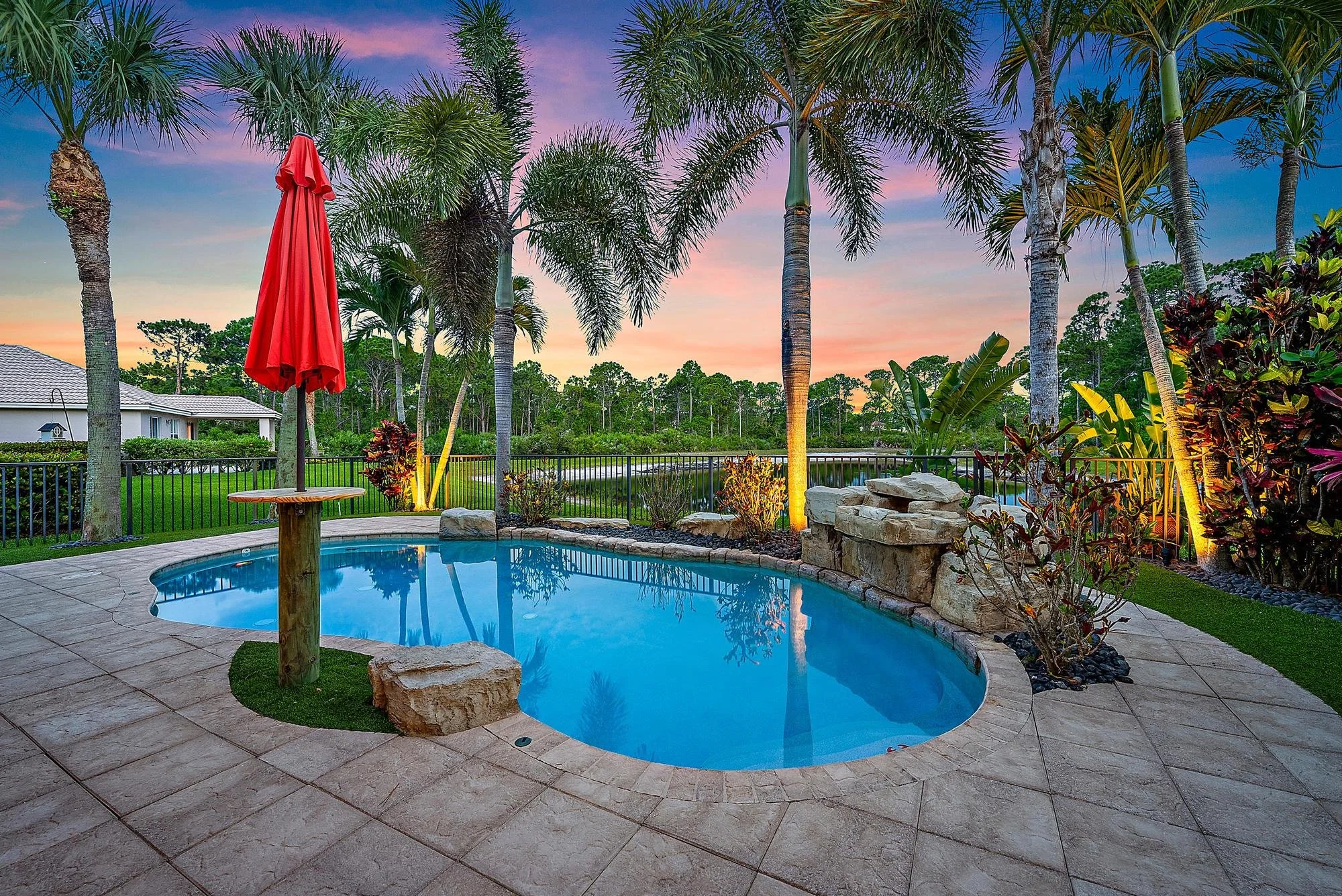 6126 SE Split Oak Trail-32.jpg