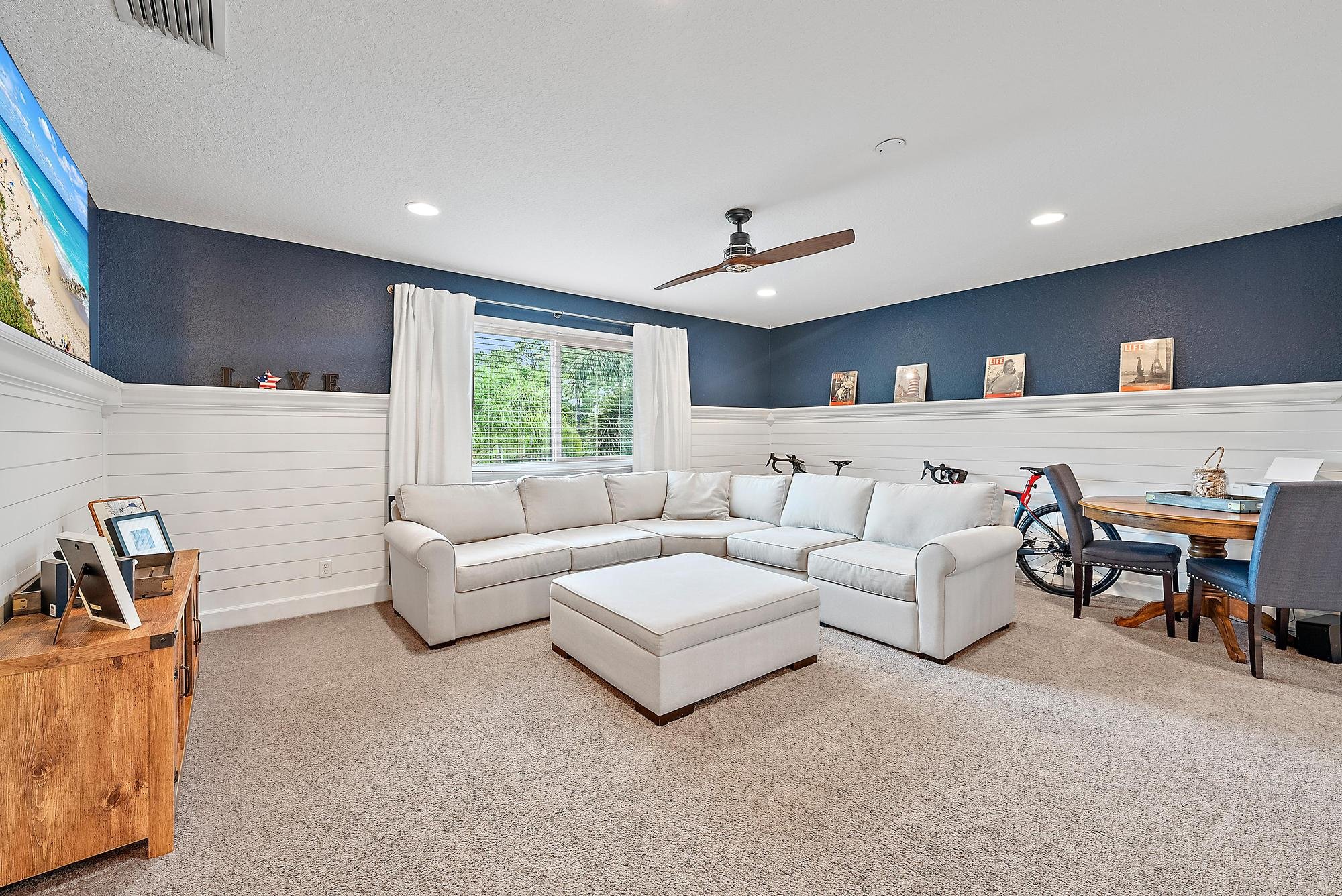 6126 SE Split Oak Trail-10.jpg