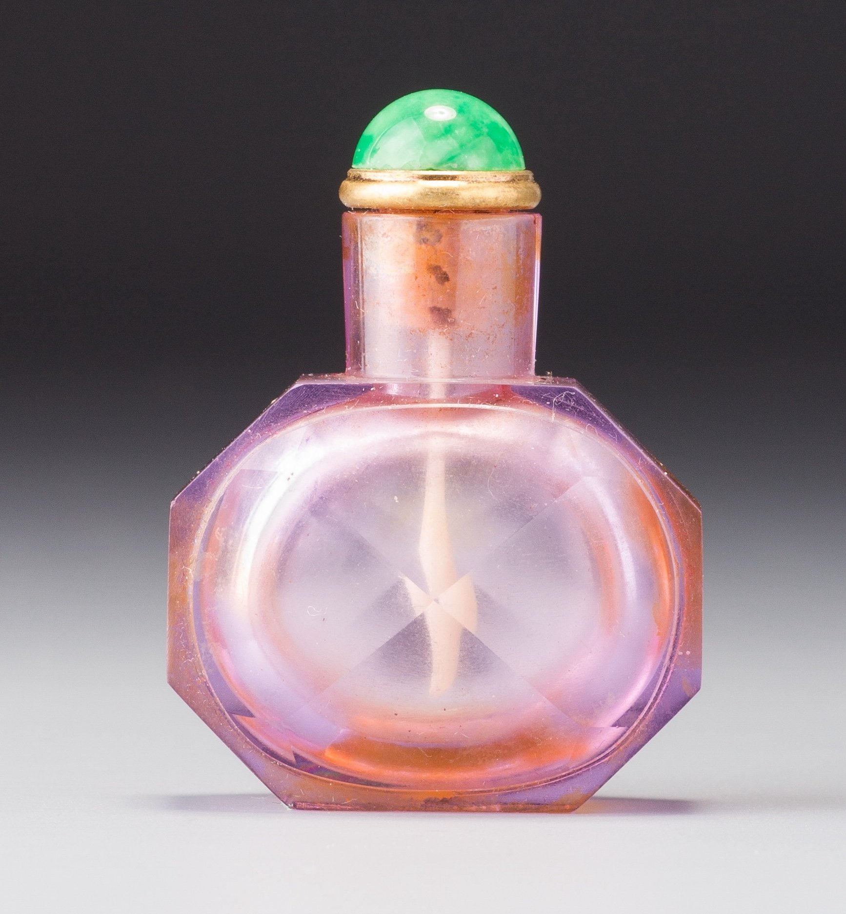 An Overview of Qing Glass Snuff-Bottle Production 