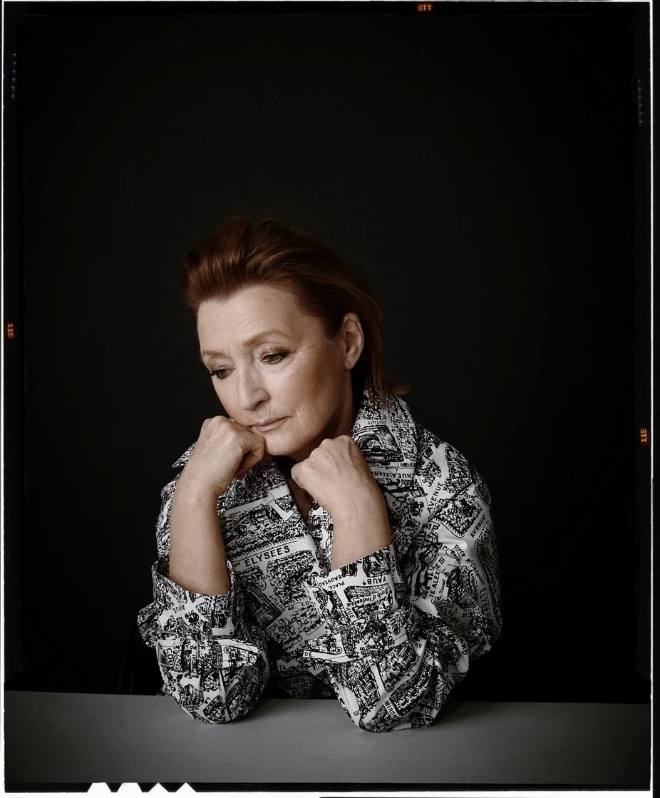 lesley manville11837v2.jpeg