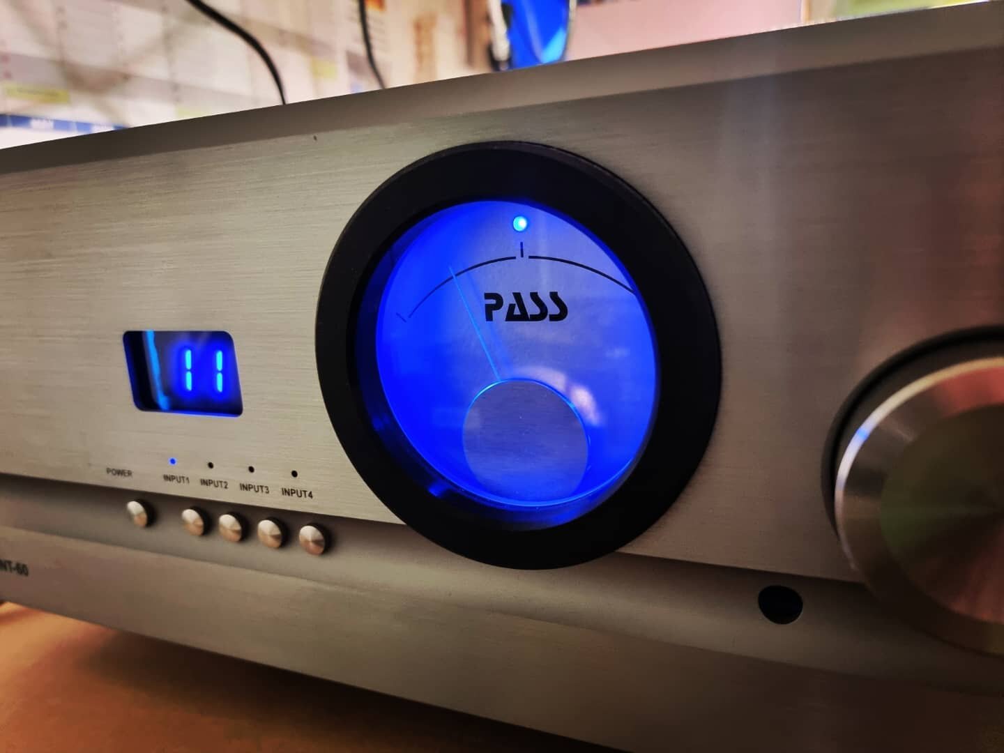 Every so often, we do get some awesome engineering through the door. This @pass_labs INT-60 has come in with a quiet left channel but is untimately a lovely piece of equipment