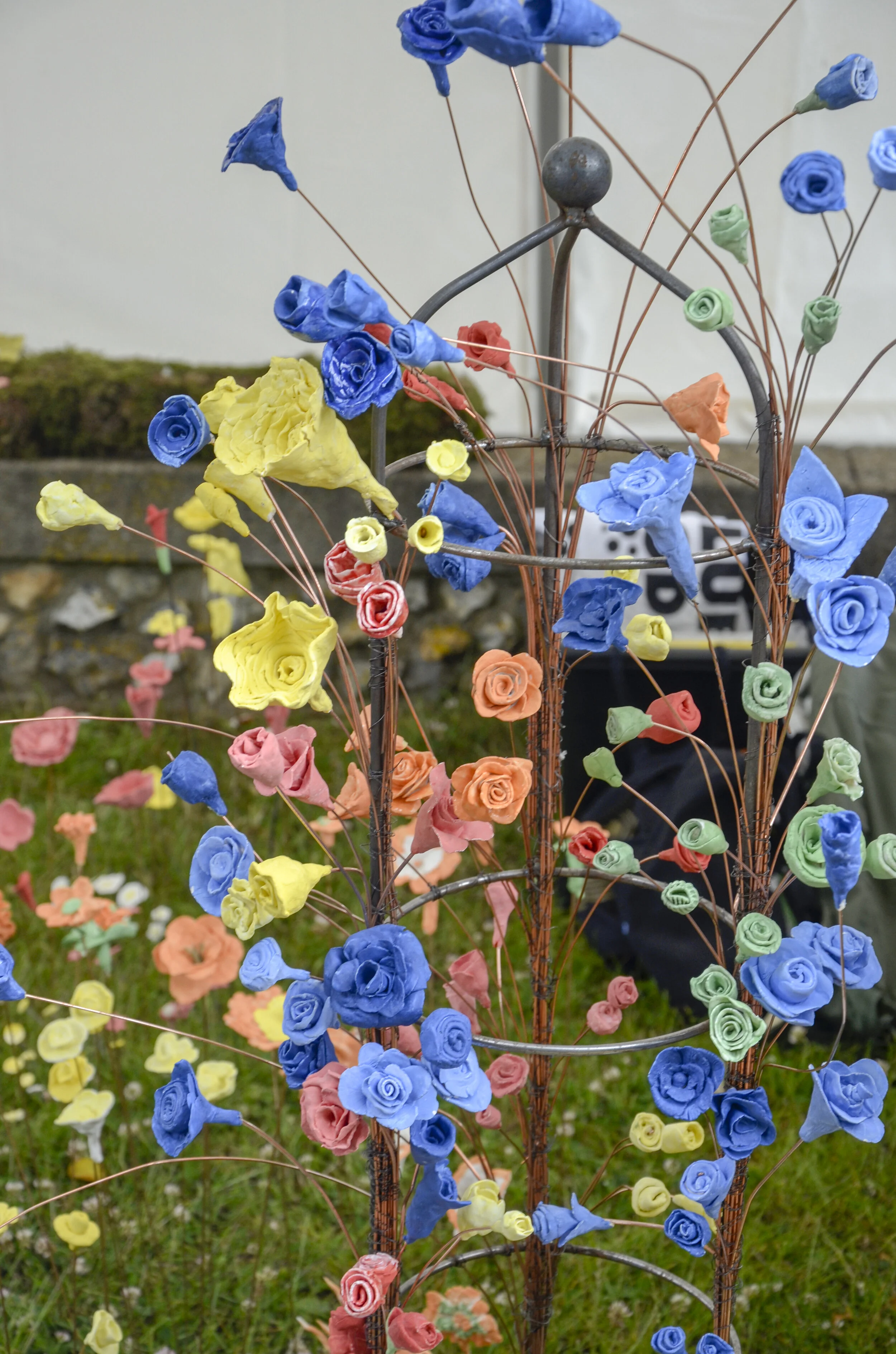 ceramic flower obelisk
