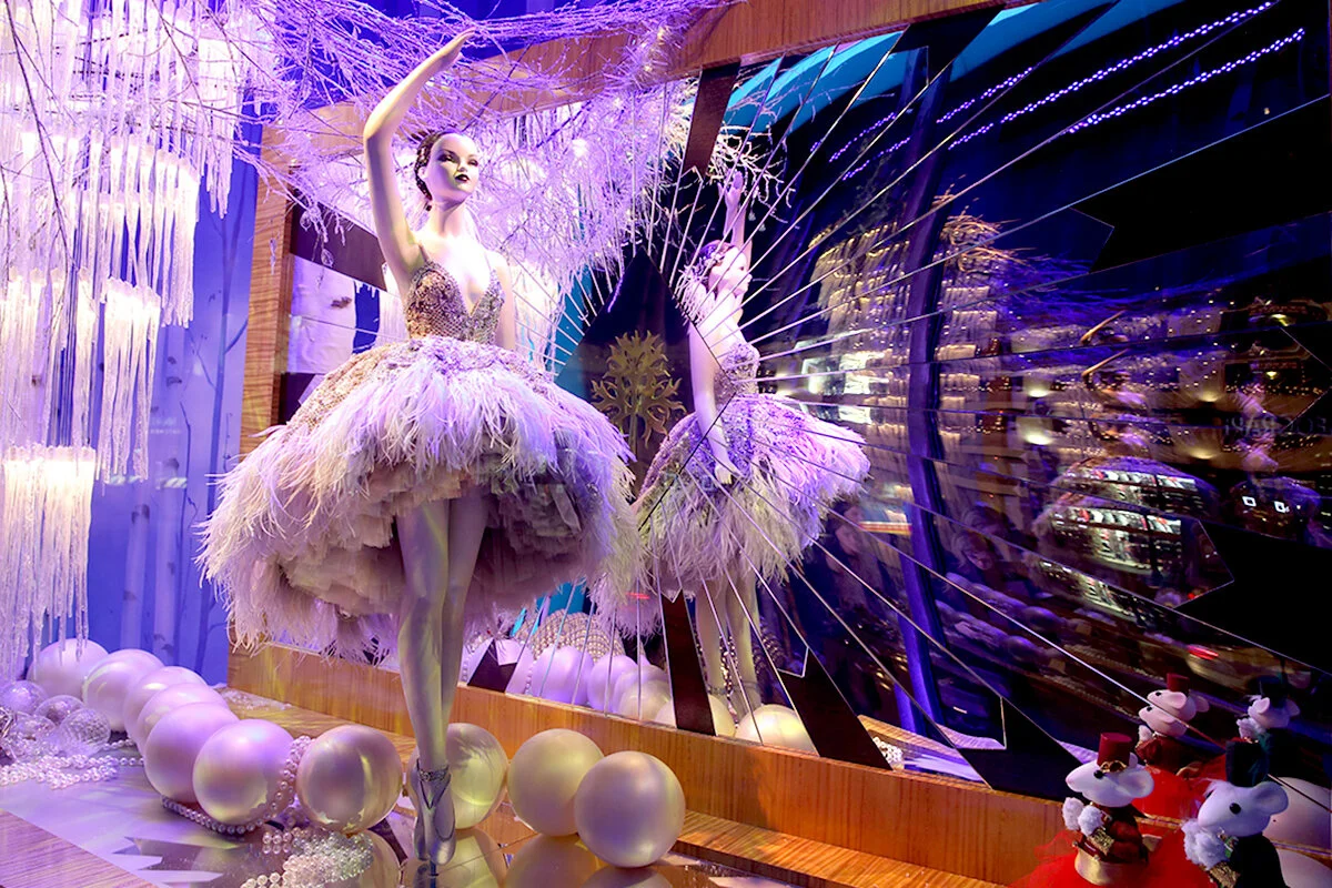 Elle Holiday Decorations 2014