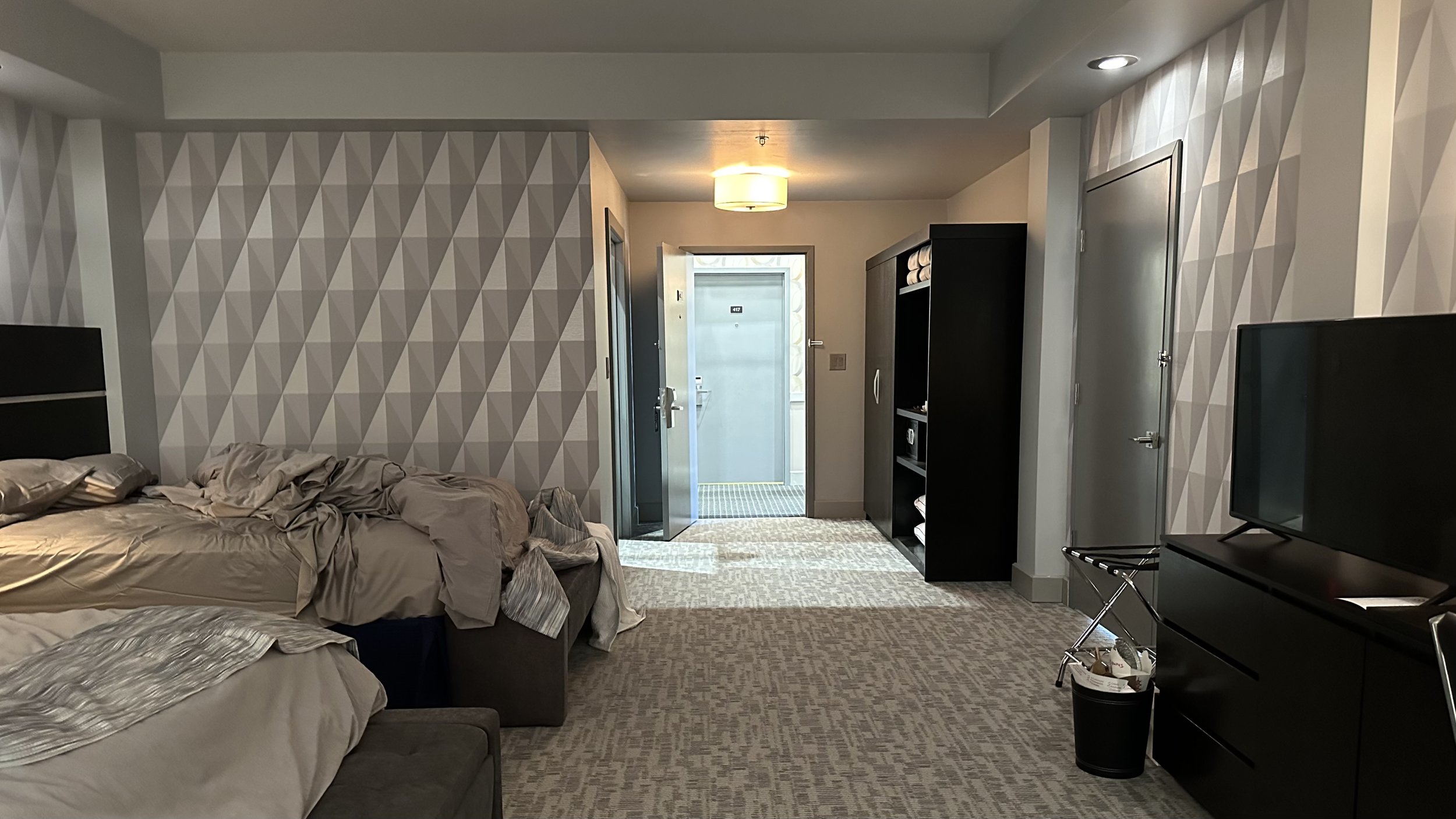 Ep 622 "Hotel Room" Set Build