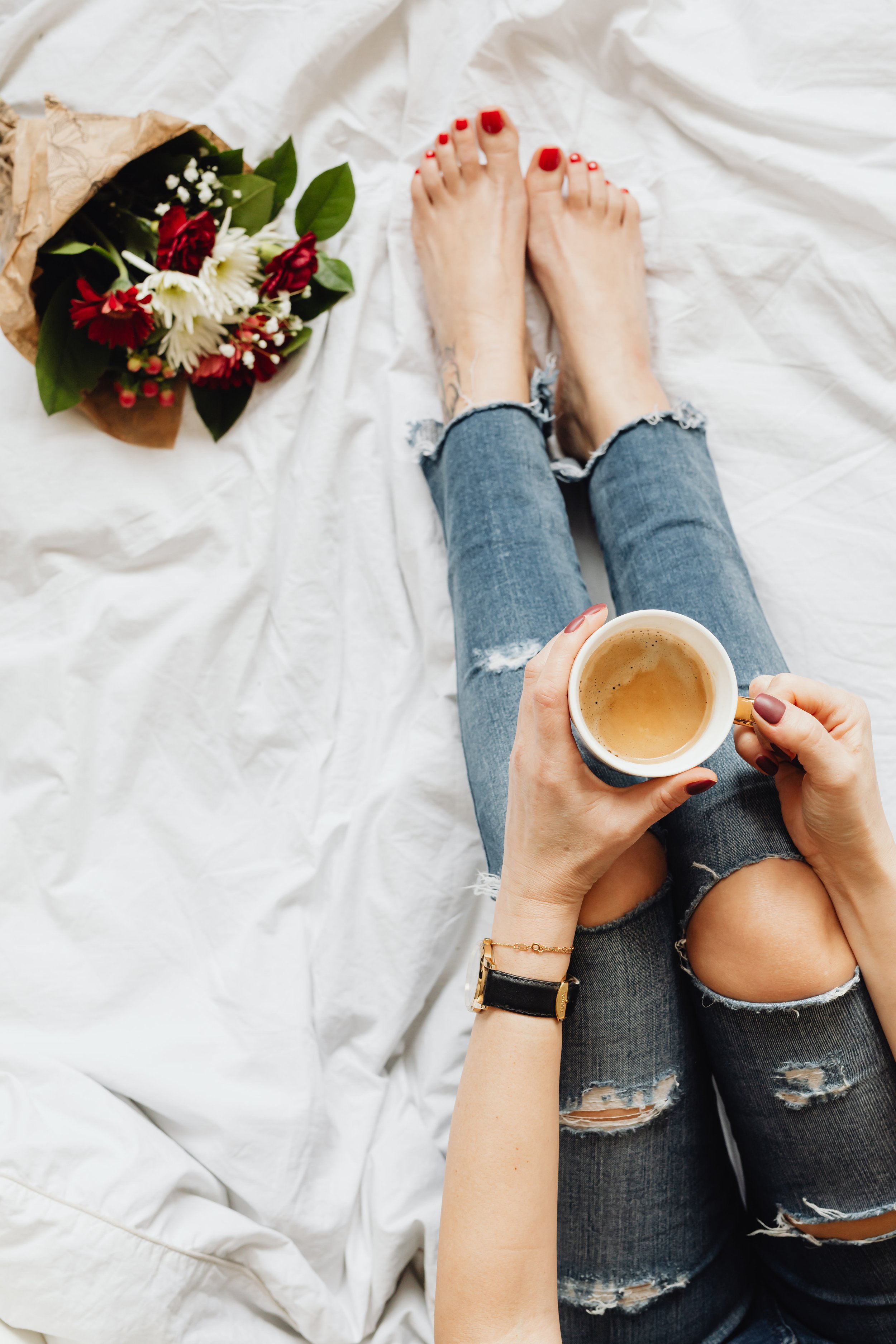3 Morning Rituals to Raise Your Vibration and Start the Day With Presence