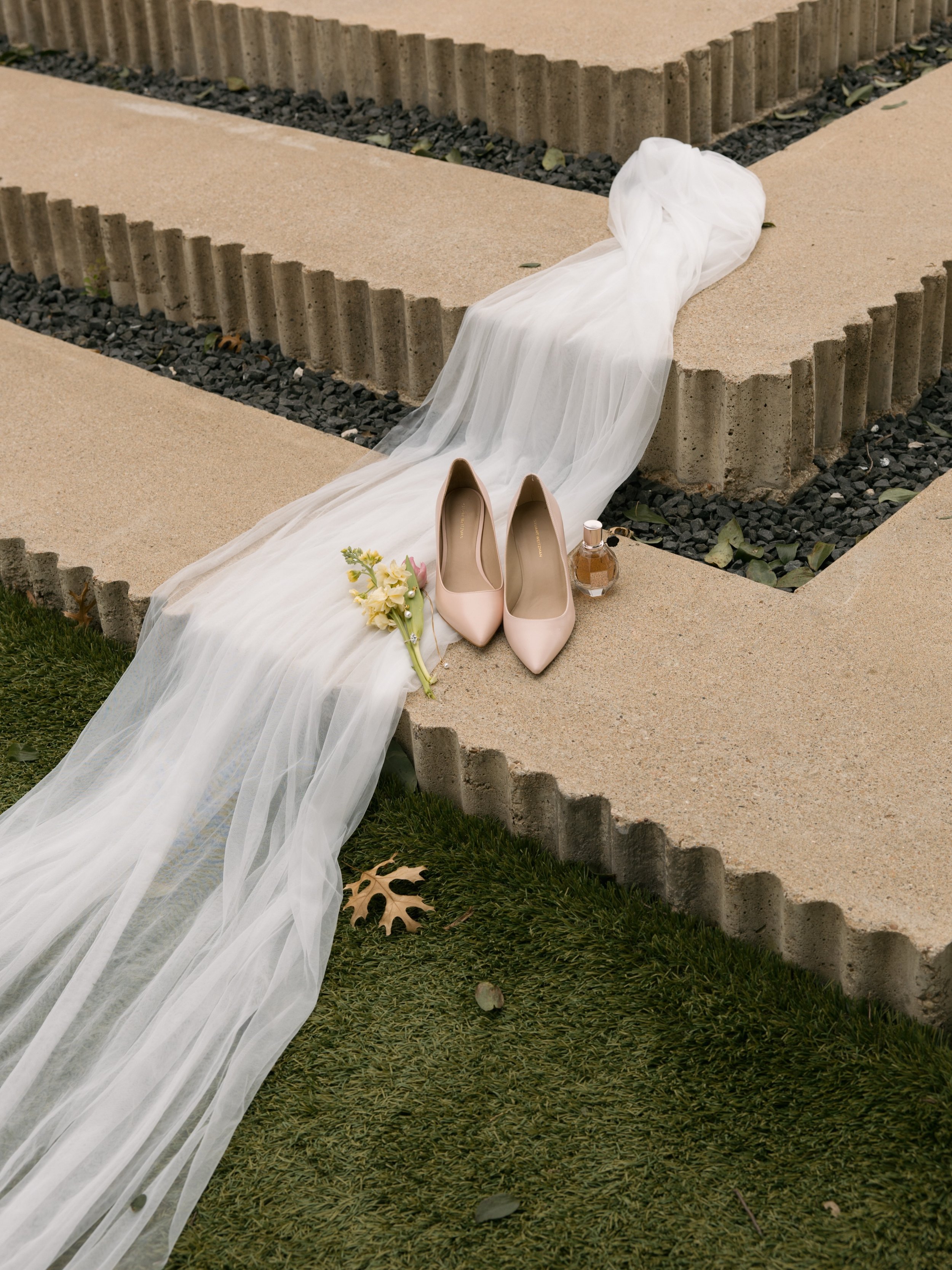 Before the &ldquo;I Do&rsquo;s&rdquo;

Tara &amp; Ryan&rsquo;s wedding previews from the most stunning venue in Austin: @prospecthousetx