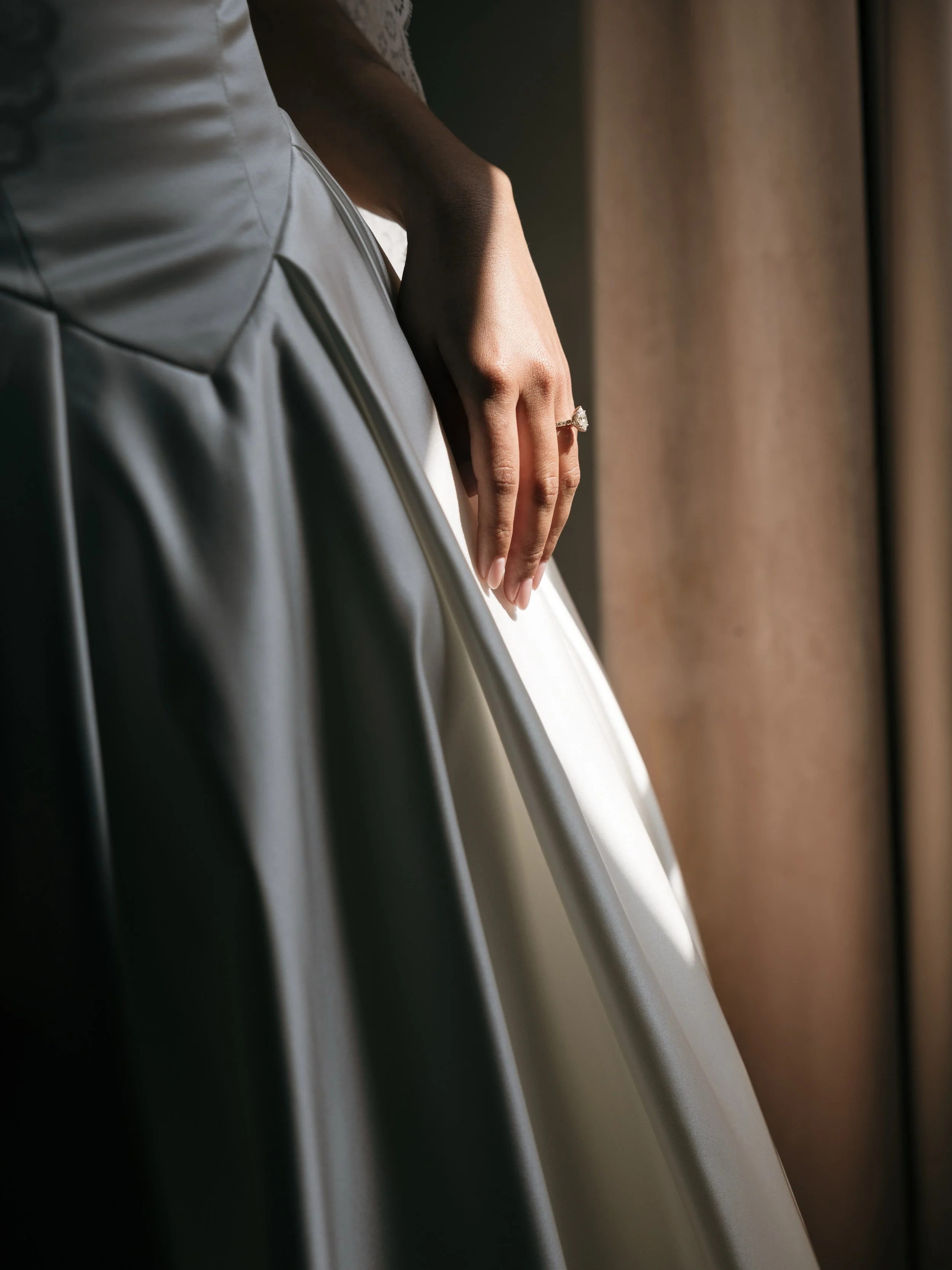 Sierra before she walked down the aisle. Pre-ceremony bridal time has become one of my favorite parts of the wedding day to photograph. 

@scarletroseevents 
@lostmission 
@alchemyweddingfilms 
@the.petalartist 
@gainesentertainment 
@primandpowder 
