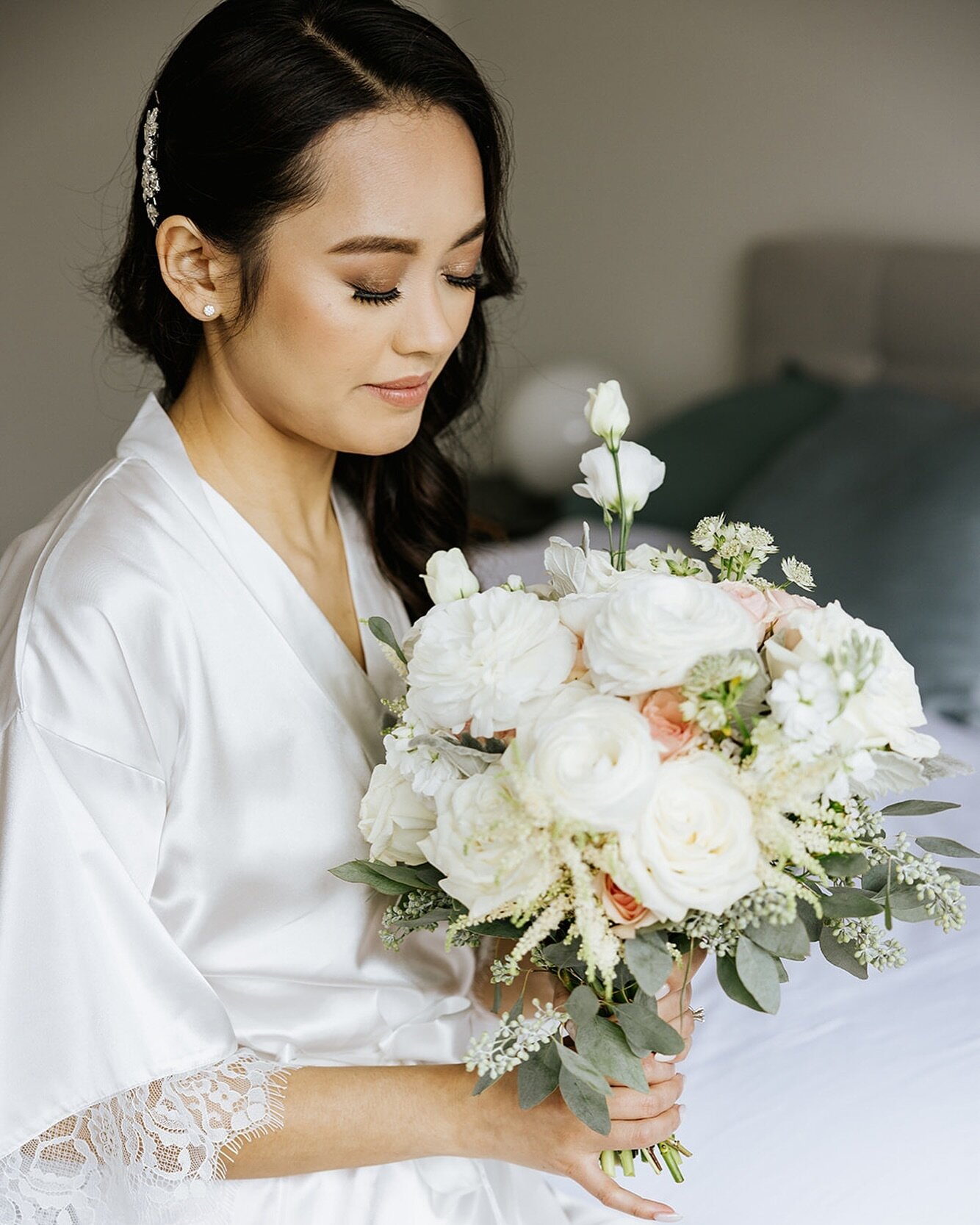 It&rsquo;s giving perfect 🤍

Photography | @ashley_daphne
Venue | @thecommonsyyc
Florist | @lebouquetfloral
MUA | @lorrainemakeupartistry 
Hair | @hair.kfong
Wedding Dress | @thebridalboutiqueyyc
Caterer | @romacateringyyc
DJ | @beatsonthedl 

*
Lux