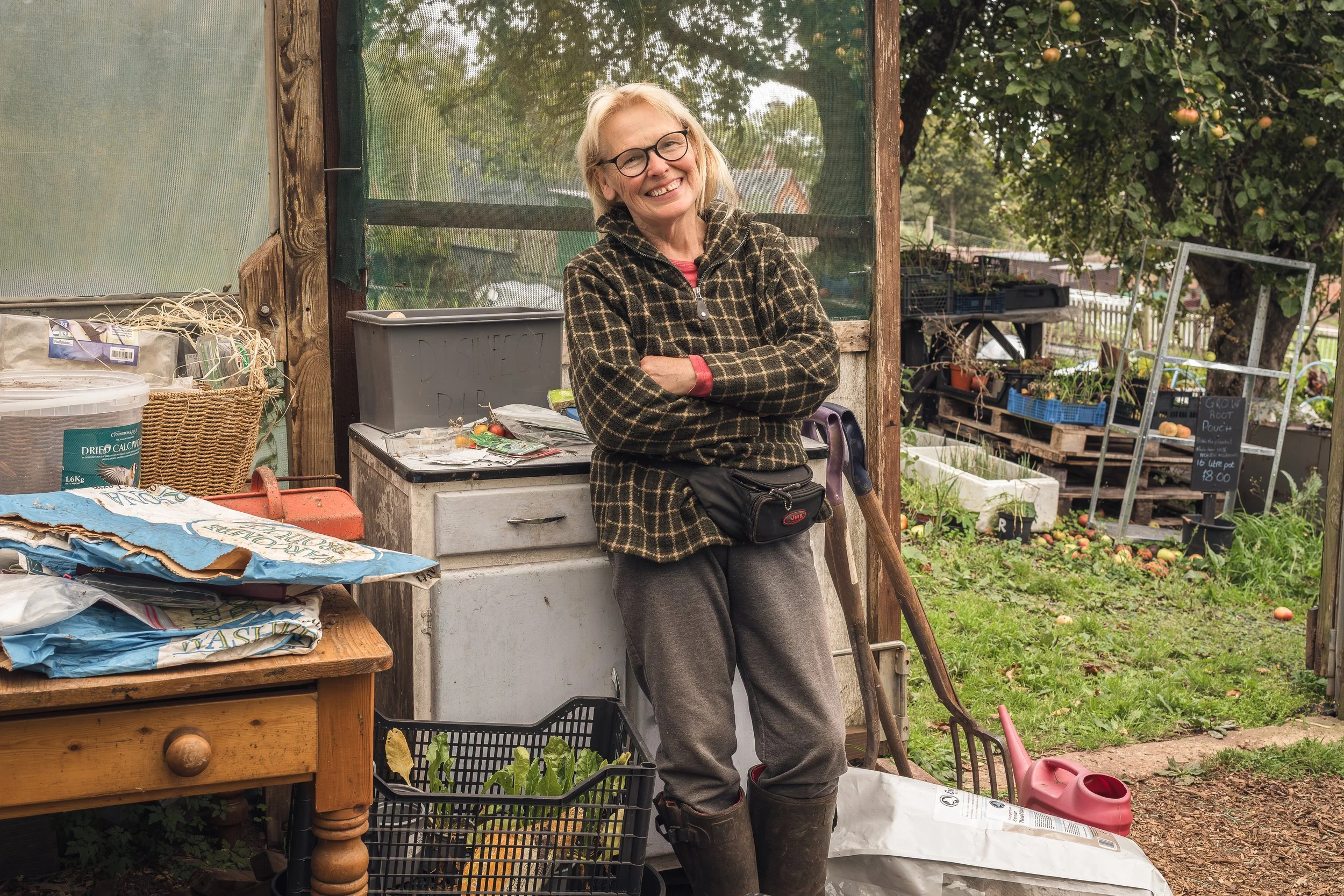 Jeanette and the walled garden-15.jpg