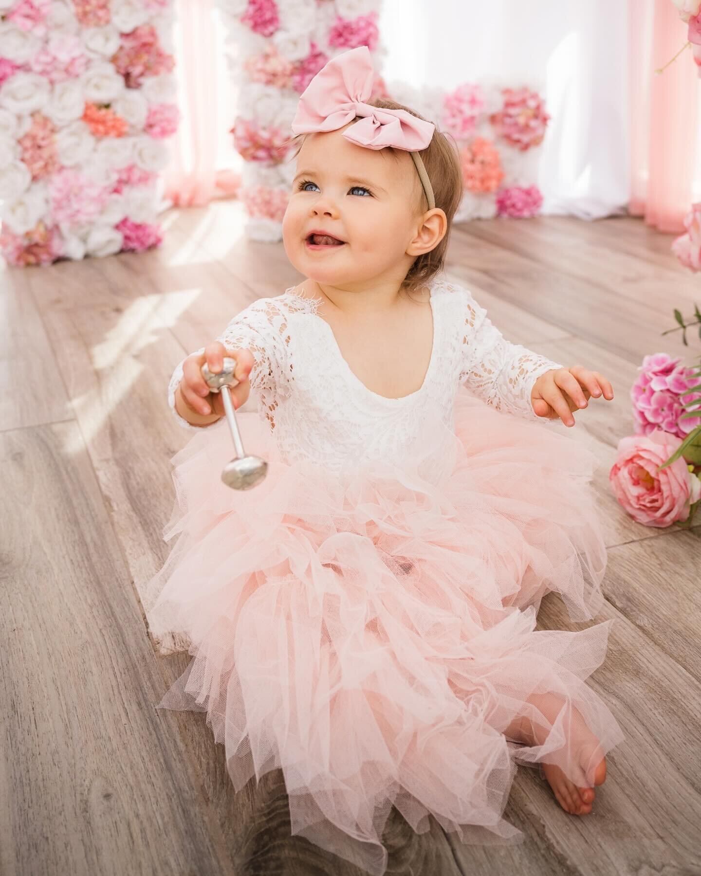 OMG&hellip;this little baby girl turned 1 this weekend! Happy First Birthday to this little darling! 🌸

This was by far one of the prettiest, most loveliest sessions, I&rsquo;ve ever done! This location was just a dream, wardrobe was perfect, and th