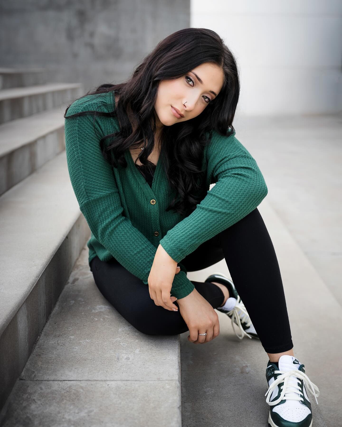 Sneak Peek of 2024 Senior Kami 🤍

It was so much fun to hangout and photograph her this past weekend and she came ready to wow me and that&rsquo;s just what she did! 

And I think she knows emerald green is her color! It looks perfect on her! 

The 