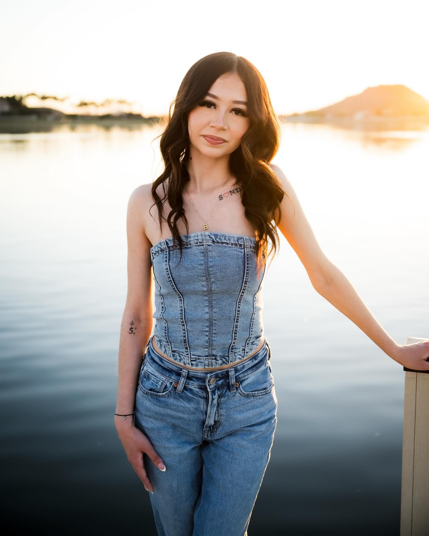 Sneak Peek 2025 Senior Grace ☀️

I&rsquo;ve known this beauty since she was 3 and have had the opportunity to take her family&rsquo;s pictures, her Sweet 16, and now her Senior pics. It&rsquo;s been so neat to see her grow up and become the amazing y