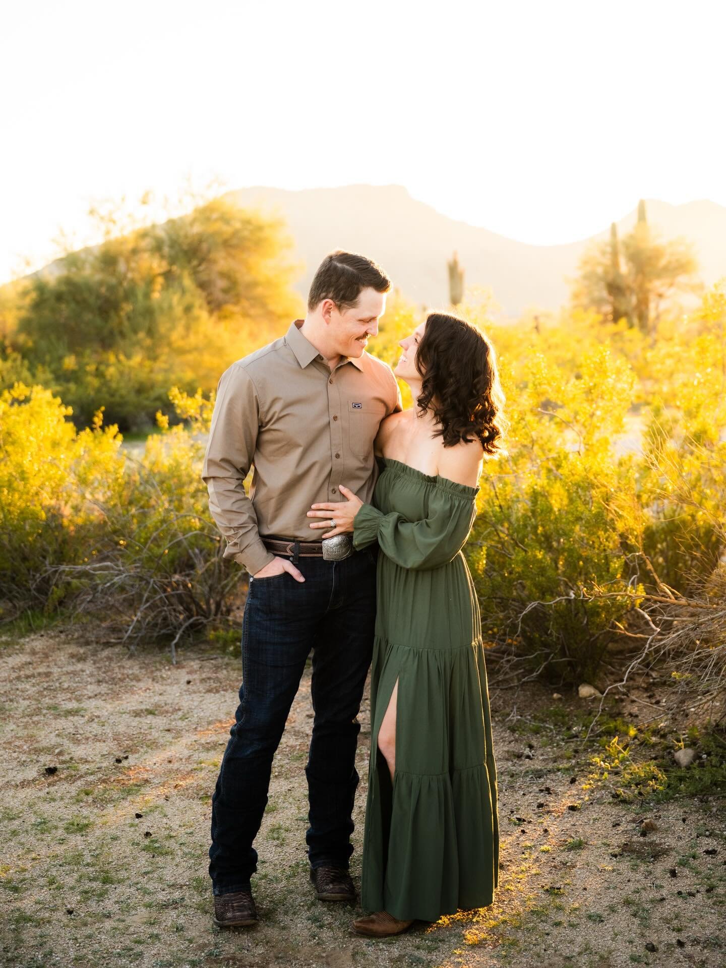 🤎Happy Anniversary🤎

Happy Anniversary to this couple! 

I love, love, love working with this cutie family! They are always so sweet and hilarious!!! There are moments during their sessions that we will remember forever! 

From their 1st maternity 